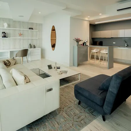 Luxury Loft 38 Apartment *